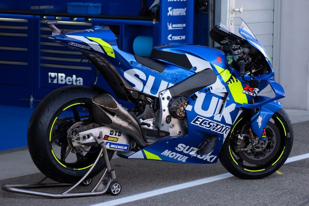 motorcycle, engine, gp, racing, suzuki, bike, motorsport, pit lane, blue, wheel, technology, sports, sachsenring, motogp, race track, racing machine, suzuki, suzuki, suzuki, motogp, motogp, motogp, motogp, motogp