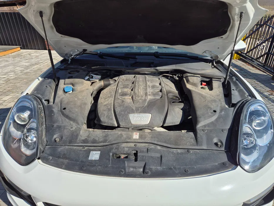 PORSCHE CAYENNE 3.0 DIESEL LIFT 15R - obrazek 4